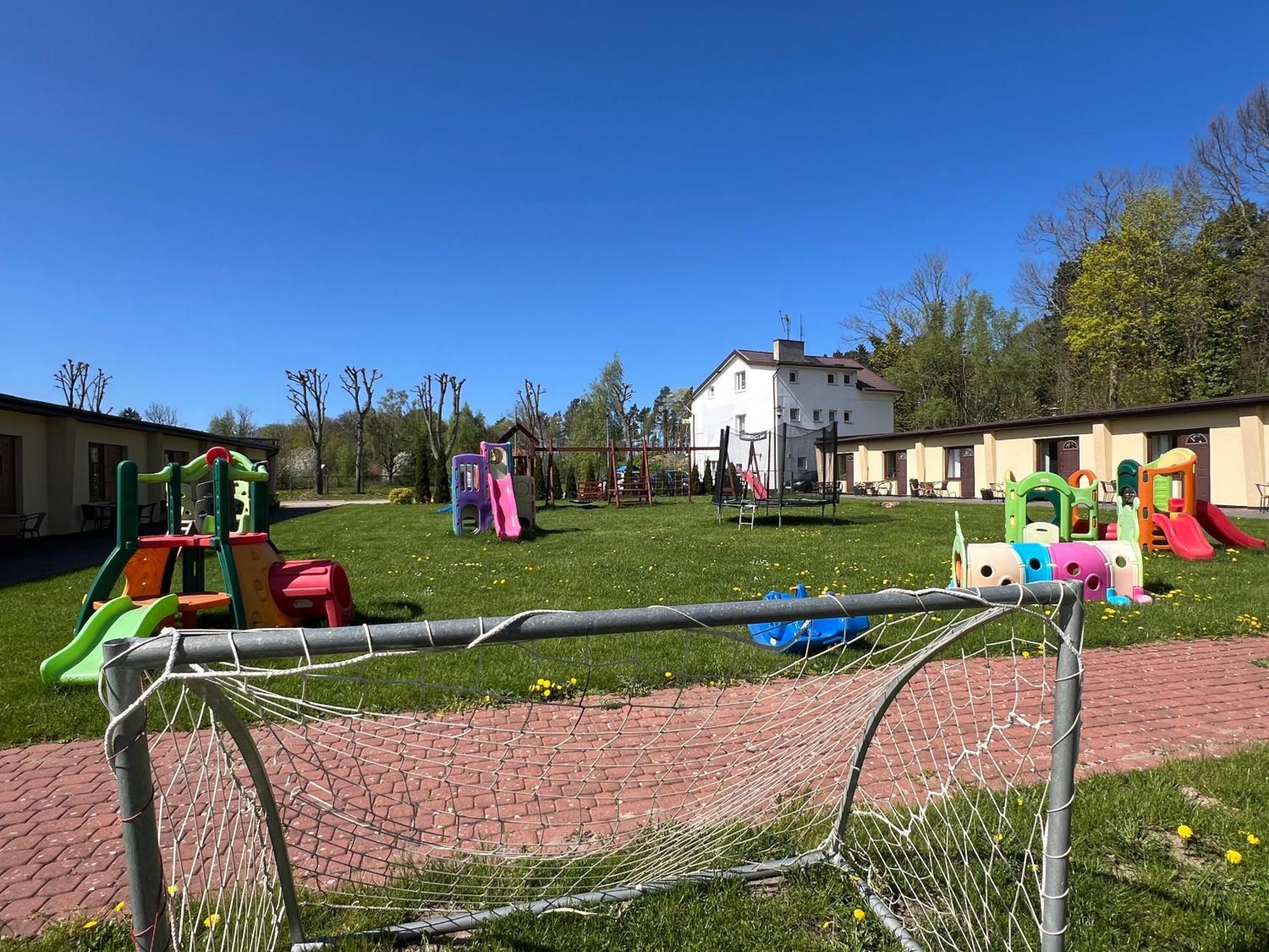 Osrodek Rodzinny "Pod Wydmami" Przy Plazy , Plac Zabaw , Rowery Sarbinowo Exteriör bild