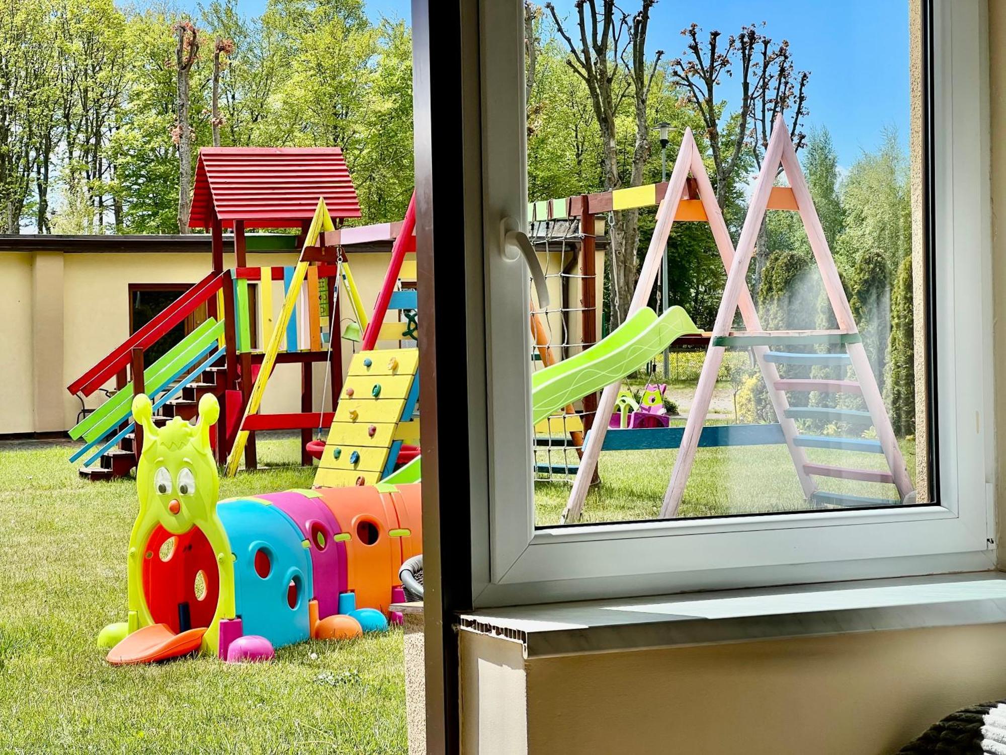 Osrodek Rodzinny "Pod Wydmami" Przy Plazy , Plac Zabaw , Rowery Sarbinowo Exteriör bild