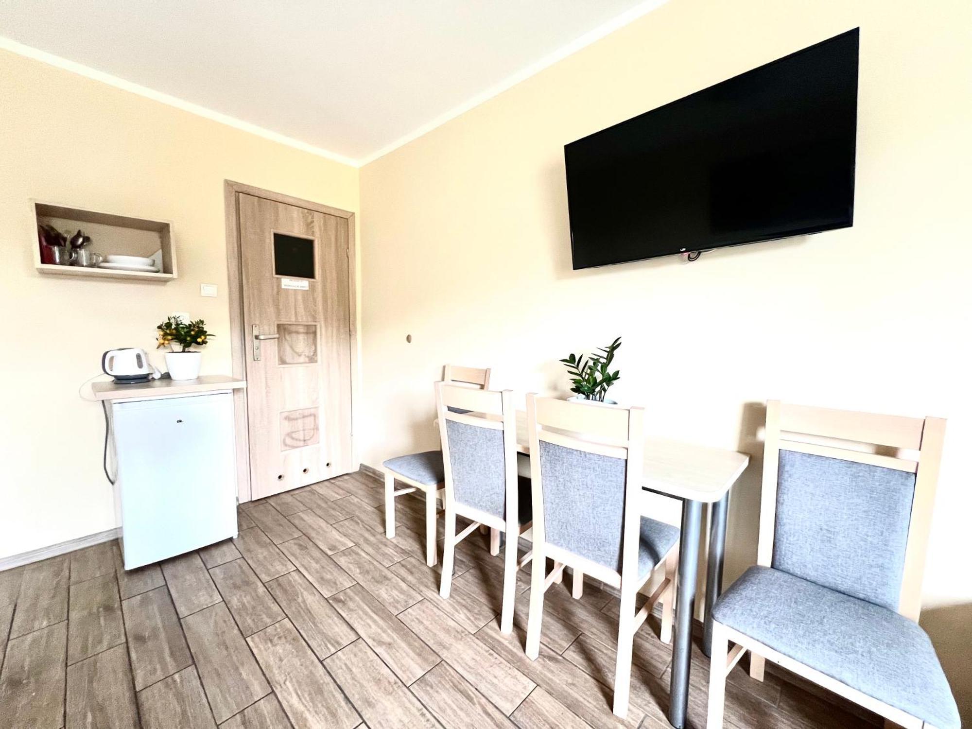 Osrodek Rodzinny "Pod Wydmami" Przy Plazy , Plac Zabaw , Rowery Sarbinowo Exteriör bild