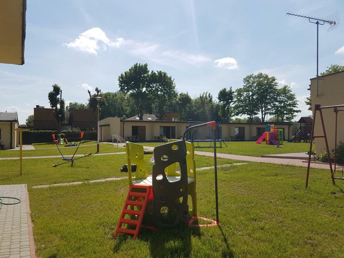 Osrodek Rodzinny "Pod Wydmami" Przy Plazy , Plac Zabaw , Rowery Sarbinowo Exteriör bild
